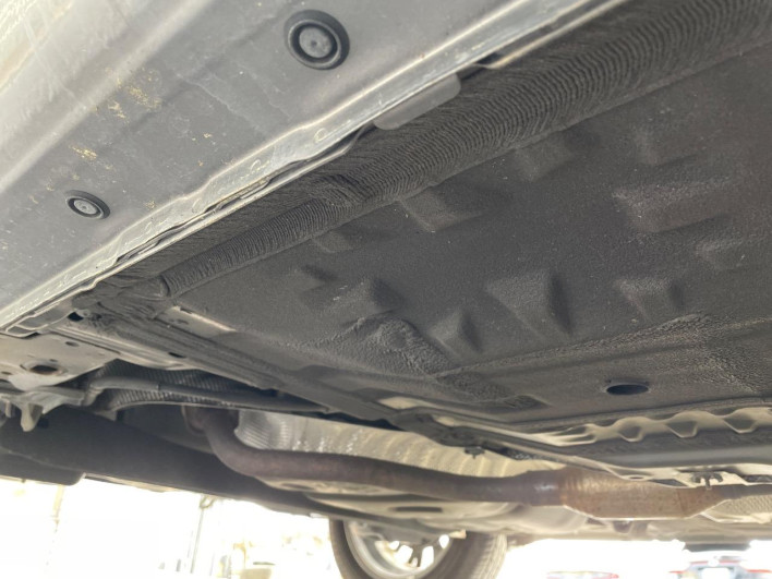 2018 Nissan Note DAA-HE12 (UW-6a111a318c942)[21]