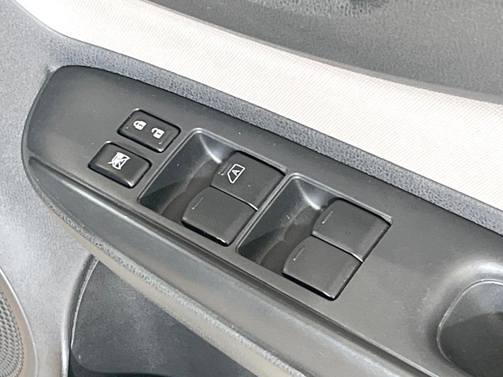 2019 Nissan Note DAA-HE12 (UW-6a111a332e35f)[18]