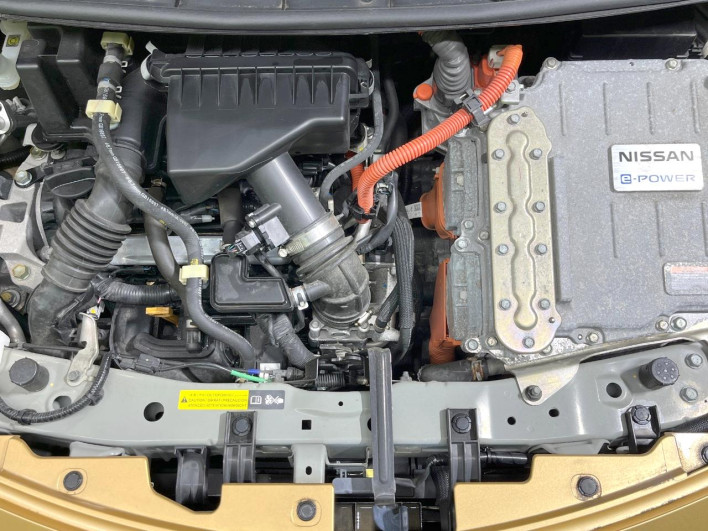 2019 Nissan Note DAA-HE12 (UW-6a111a332e35f)[4]