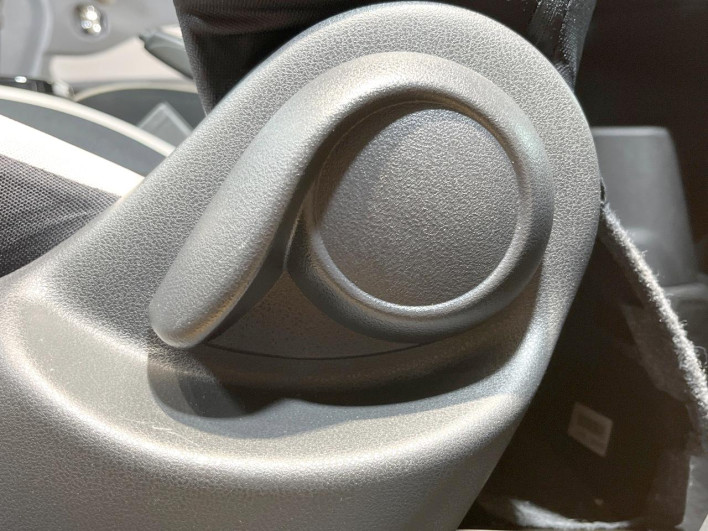 2019 Nissan Note DAA-HE12 (UW-6a111a332e35f)[20]