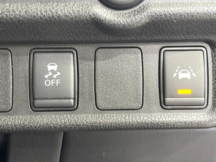 2019 Nissan Note DAA-HE12 (UW-6a111a340a6cd)[27]