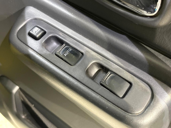 2017 Suzuki Jimny ABA-JB23W (UW-6a111a46b3245)[7]