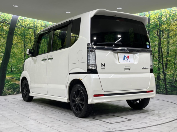 2014 Honda N-BOX CUSTOM DBA-JF1 (UW-6a111a51d1861)[15]
