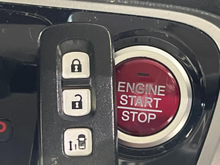 2014 Honda N-BOX CUSTOM DBA-JF1 (UW-6a111a51d1861)[4]