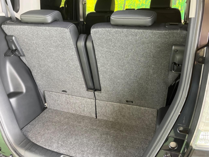 2016 Honda N-BOX CUSTOM DBA-JF1 (UW-6a111a552a220)[18]