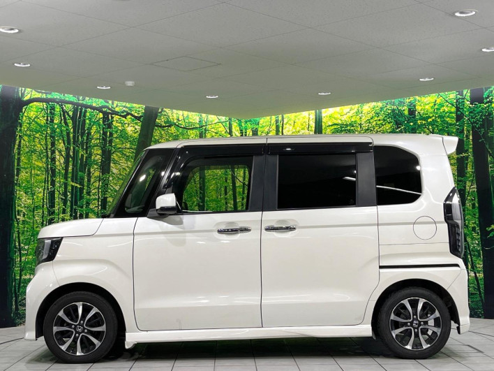 2018 Honda N-BOX CUSTOM DBA-JF3 (UW-6a111a580b6fe)[8]