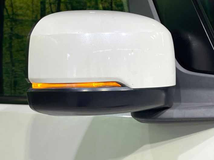 2018 Honda N-BOX CUSTOM DBA-JF3 (UW-6a111a580b6fe)[21]