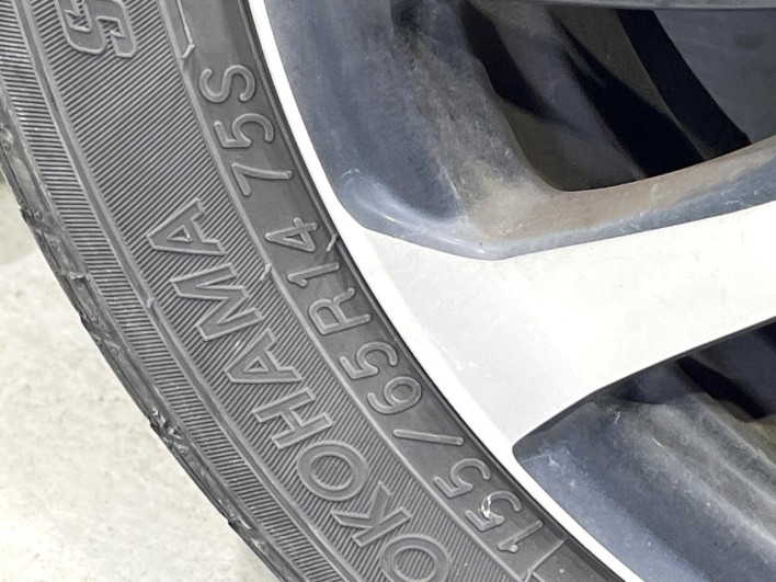 2018 Honda N-BOX CUSTOM DBA-JF3 (UW-6a111a580b6fe)[24]