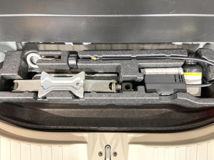 2018 Honda N-BOX DBA-JF3 (UW-6a111a58b382e)[10]