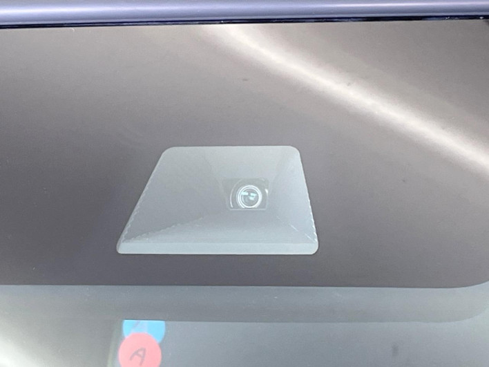 2018 Honda N-BOX CUSTOM DBA-JF3 (UW-6a111a5a02f9f)[13]