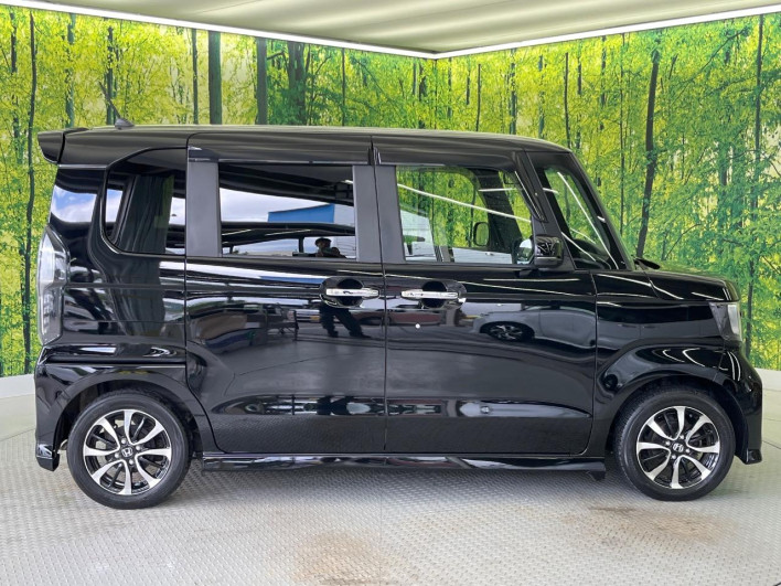 2018 Honda N-BOX CUSTOM DBA-JF3 (UW-6a111a5a02f9f)[7]