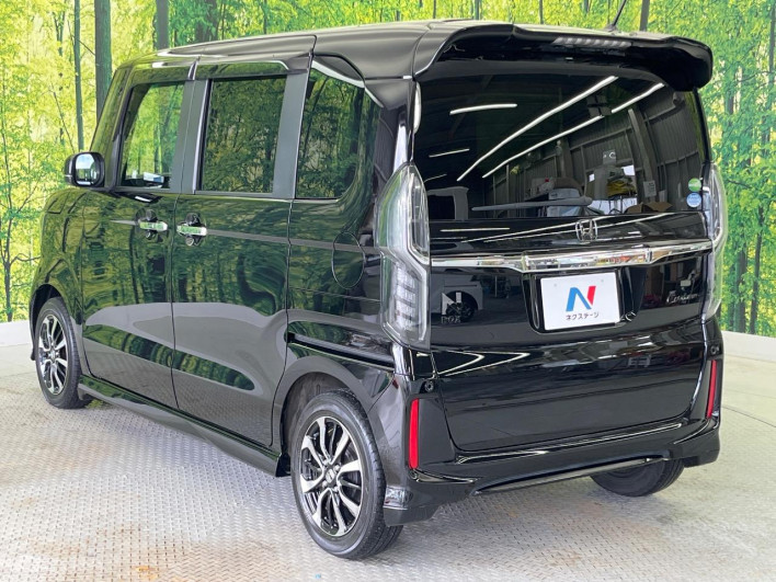 2018 Honda N-BOX CUSTOM DBA-JF3 (UW-6a111a5a02f9f)[10]