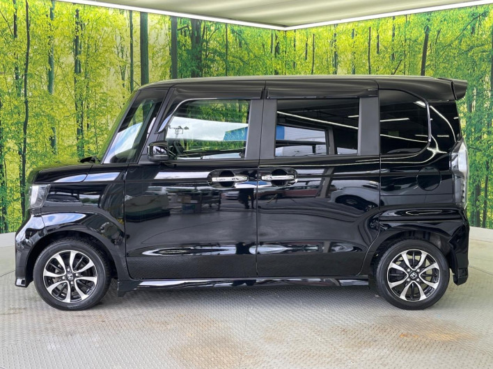 2018 Honda N-BOX CUSTOM DBA-JF3 (UW-6a111a5a02f9f)[11]