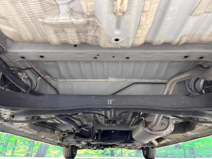2019 Honda N-BOX CUSTOM DBA-JF3 (UW-6a111a5a9f8e1)[14]