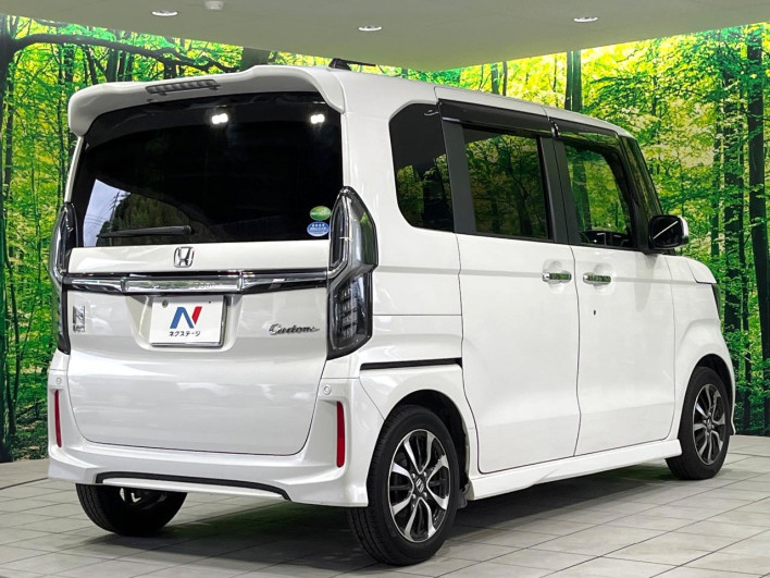 2019 Honda N-BOX CUSTOM DBA-JF3 (UW-6a111a5a9f8e1)[17]