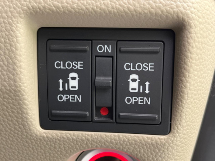 2018 Honda N-BOX DBA-JF3 (UW-6a111a5cd6e5d)[8]