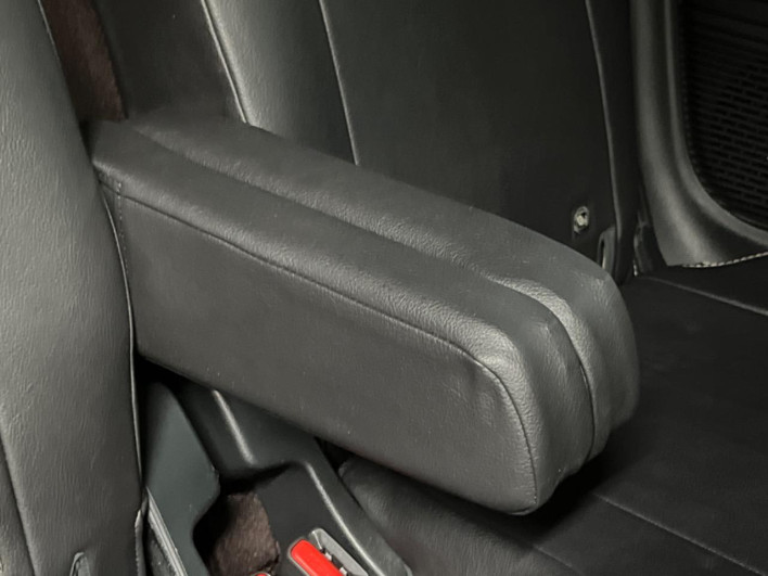 2018 Honda N-BOX CUSTOM DBA-JF3 (UW-6a111a5d3d863)[27]