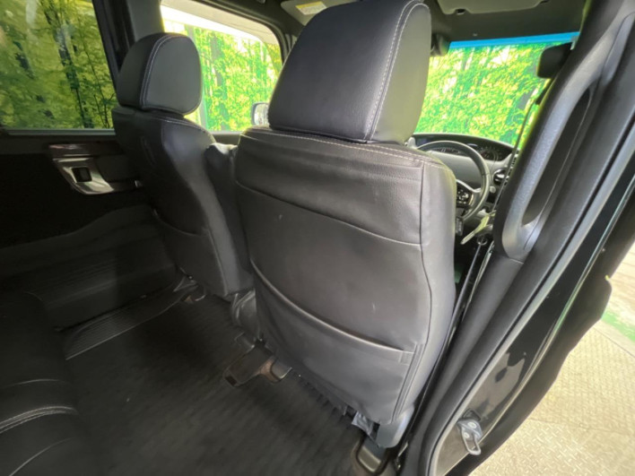 2018 Honda N-BOX CUSTOM DBA-JF3 (UW-6a111a5d3d863)[26]