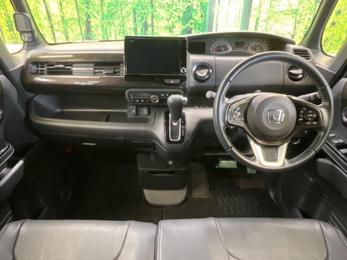 2018 Honda N-BOX CUSTOM DBA-JF3 (UW-6a111a5d3d863)[28]