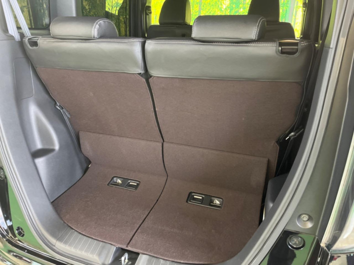 2018 Honda N-BOX CUSTOM DBA-JF3 (UW-6a111a5d3d863)[17]
