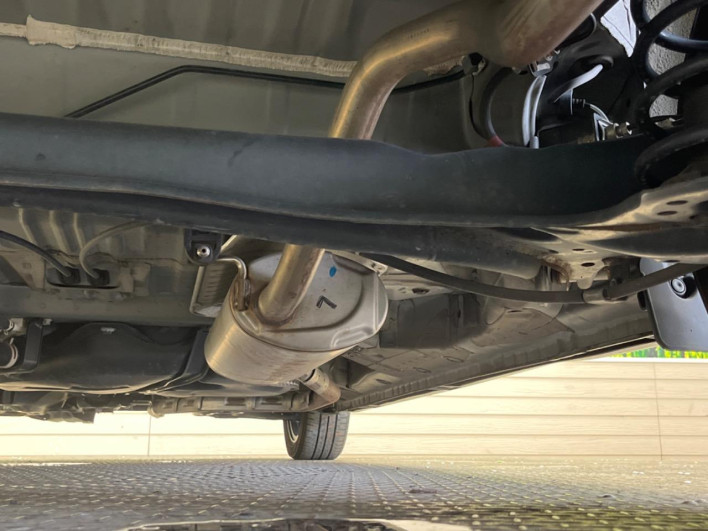 2018 Honda N-BOX CUSTOM DBA-JF3 (UW-6a111a5d3d863)[15]