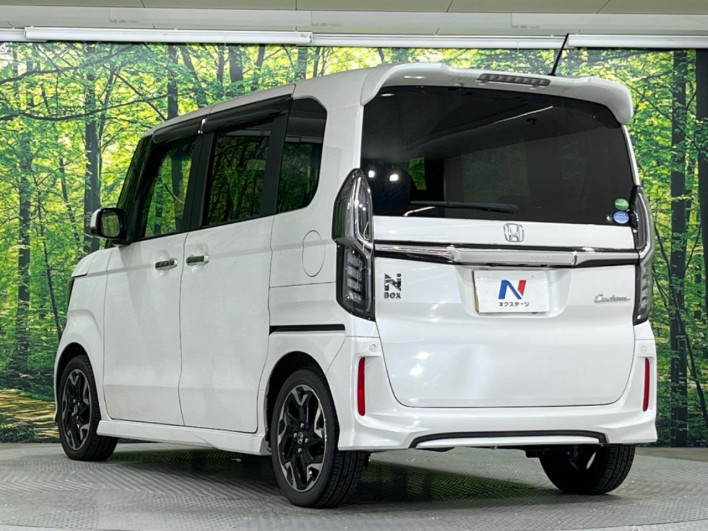 2019 Honda N-BOX CUSTOM DBA-JF3 (UW-6a111a5ee2740)[13]