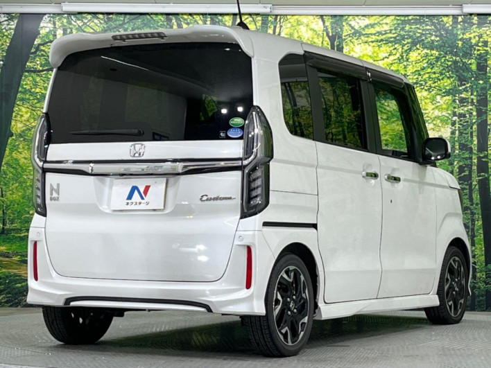 2019 Honda N-BOX CUSTOM DBA-JF3 (UW-6a111a5ee2740)[15]