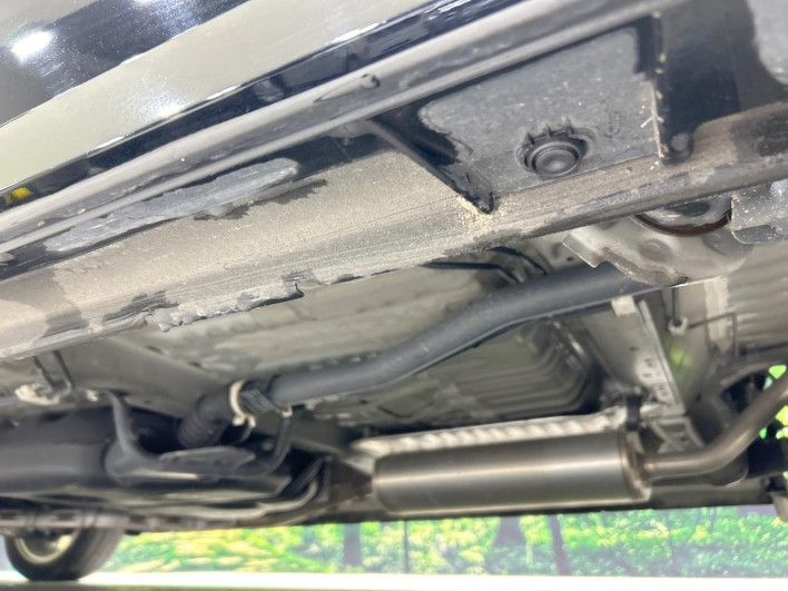 2022 Honda N-BOX CUSTOM 6BA-JF3 (UW-6a111a6072e33)[21]