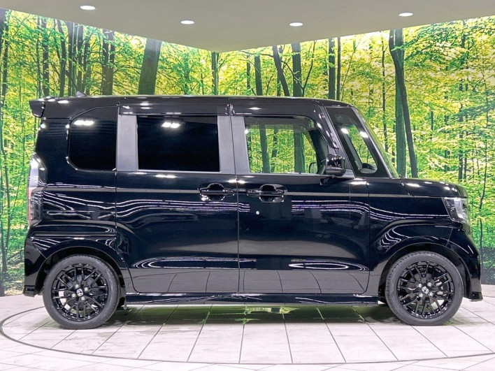 2022 Honda N-BOX CUSTOM 6BA-JF3 (UW-6a111a6072e33)[16]