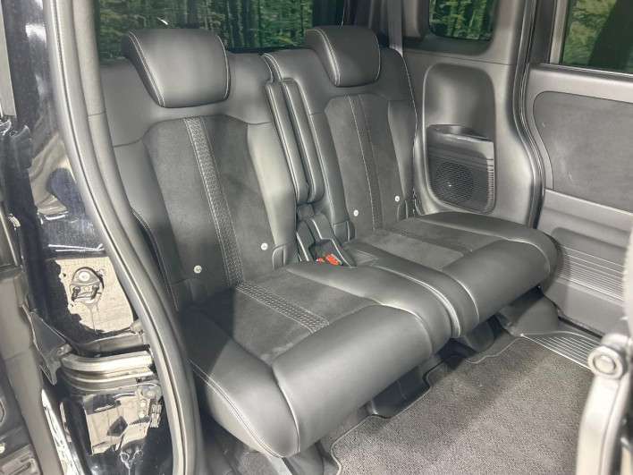 2022 Honda N-BOX CUSTOM 6BA-JF3 (UW-6a111a6072e33)[29]