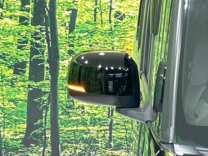 2022 Honda N-BOX CUSTOM 6BA-JF3 (UW-6a111a6072e33)[12]