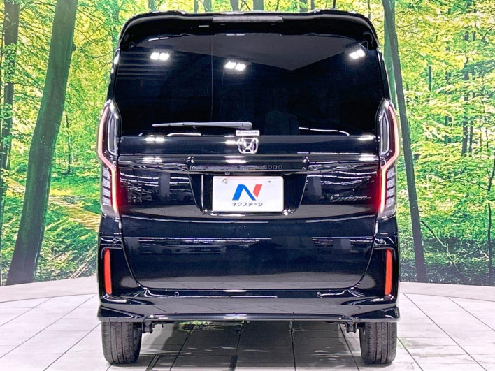 2022 Honda N-BOX CUSTOM 6BA-JF3 (UW-6a111a6072e33)[18]