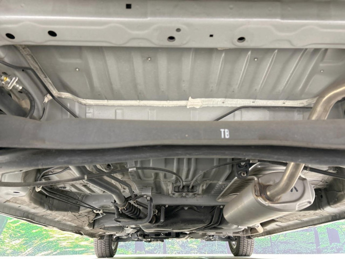 2021 Honda N-BOX CUSTOM 6BA-JF3 (UW-6a111a61b14b7)[27]