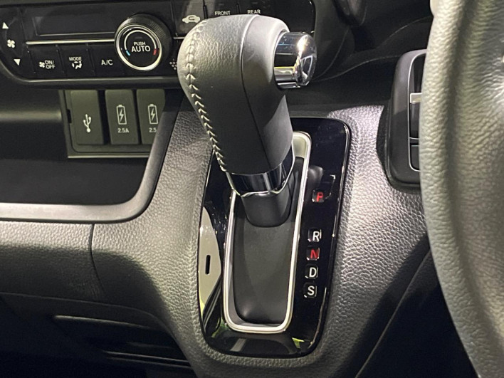 2023 Honda N-BOX CUSTOM 6BA-JF4 (UW-6a111a668d706)[20]