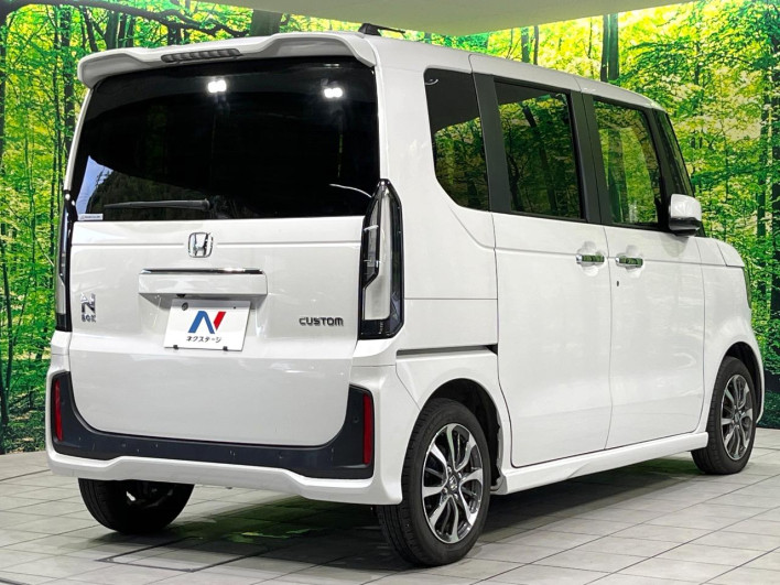 2023 Honda N-BOX CUSTOM 6BA-JF5 (UW-6a111a66b359d)[17]