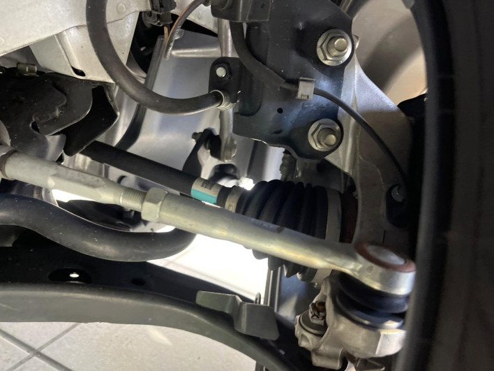 2023 Honda N-BOX CUSTOM 6BA-JF5 (UW-6a111a66b359d)[27]