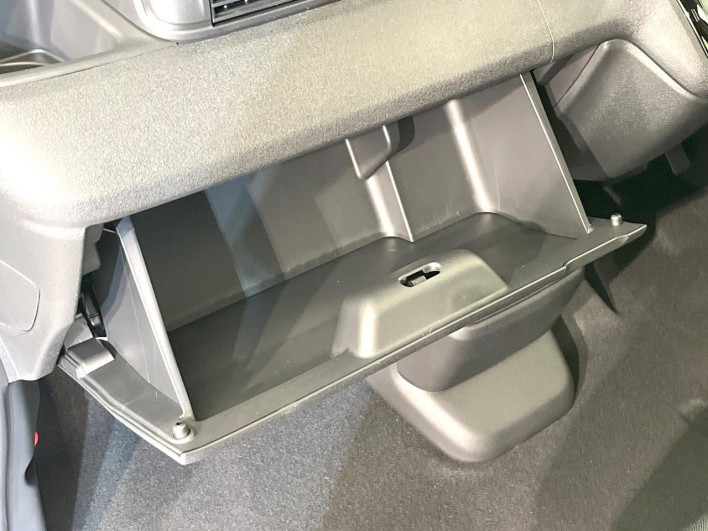 2026 Honda N-BOX CUSTOM 6BA-JF5 (UW-6a111a6e41090)[4]