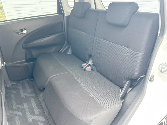 2014 Subaru Stella DBA-LA100F (UW-6a111a8ef00f5)[22]