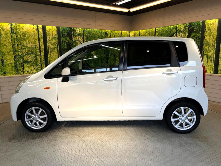 2011 Daihatsu Move DBA-LA100S (UW-6a111a8f1bd9f)[12]