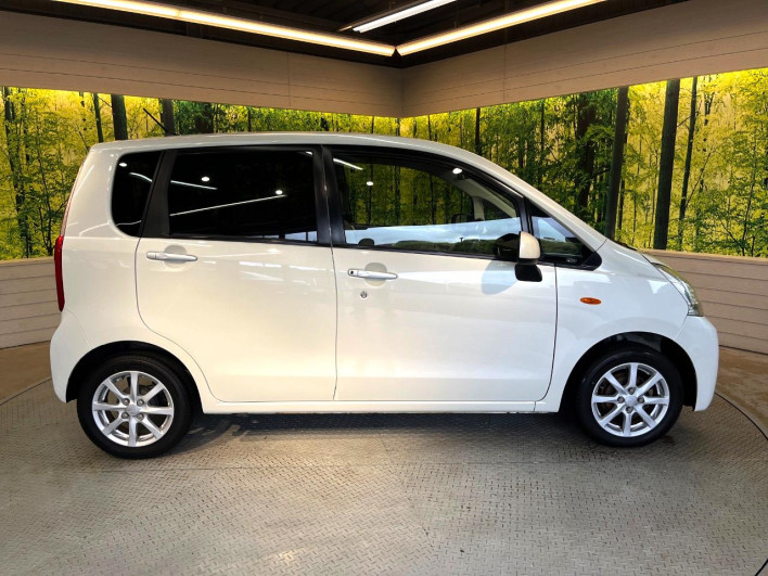 2011 Daihatsu Move DBA-LA100S (UW-6a111a8f1bd9f)[8]