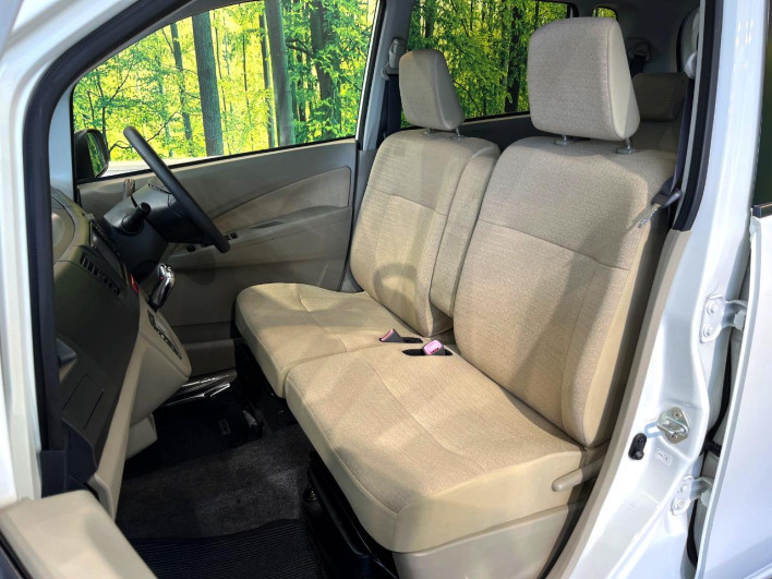 2011 Daihatsu Move DBA-LA100S (UW-6a111a8f1bd9f)[25]