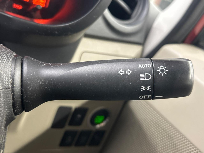 2014 Daihatsu Move DBA-LA100S (UW-6a111a91399cf)[6]