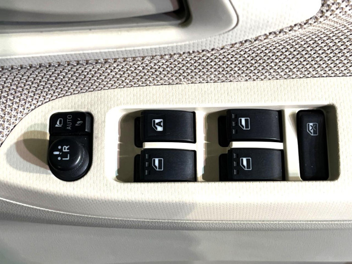 2016 Daihatsu Move DBA-LA160S (UW-6a111a925076b)[7]