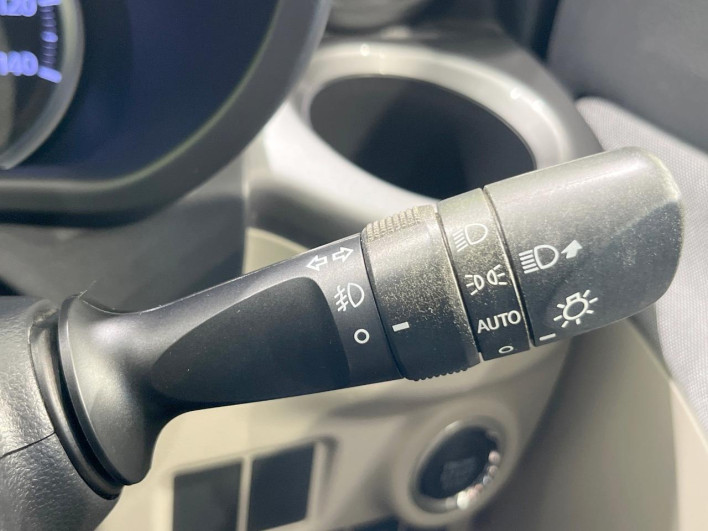 2015 Daihatsu Cast DBA-LA250S (UW-6a111a930ebb5)[29]