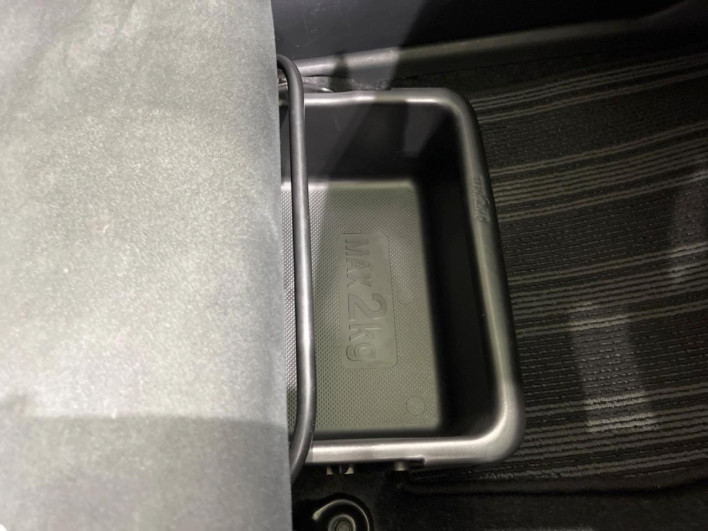 2015 Daihatsu Cast DBA-LA250S (UW-6a111a936110c)[28]