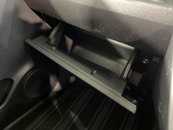2015 Daihatsu Cast DBA-LA250S (UW-6a111a936110c)[29]
