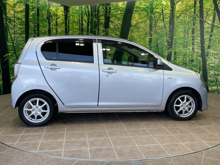 2017 Daihatsu Mirai Ease DBA-LA300S (UW-6a111a964f250)[18]