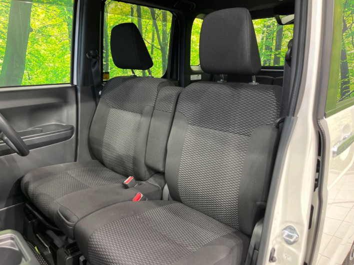 2017 Daihatsu Wake DBA-LA700S (UW-6a111aa743738)[26]