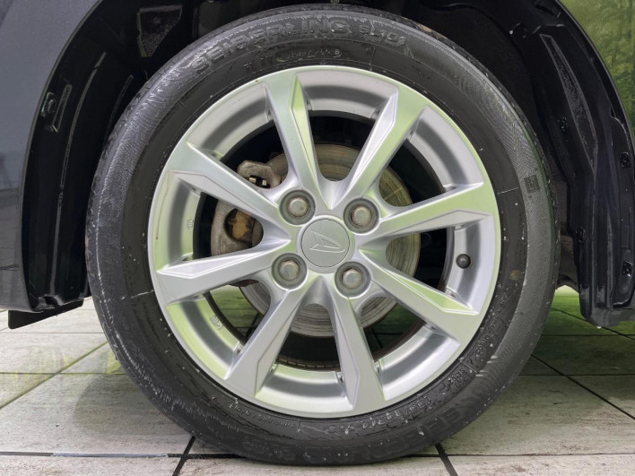 2019 Daihatsu Wake DBA-LA700S (UW-6a111aa796135)[12]