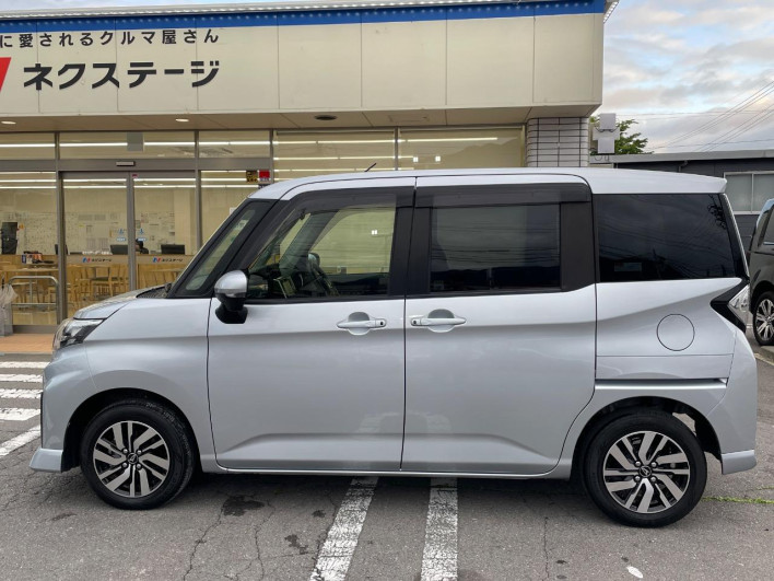 2022 Daihatsu Toll 5BA-M900S (UW-6a111abf84e1f)[21]